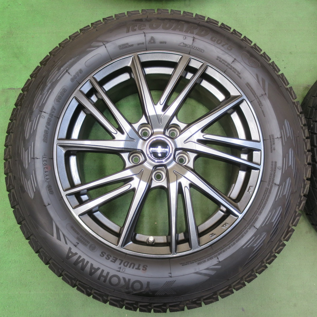 バリ溝!21年!キレイ!9.5分★スタッドレス 225/65R17 ヨコハマ アイスガード G075 WAREN ヴァーレン 17インチ PCD114.3/5H★5092204イス