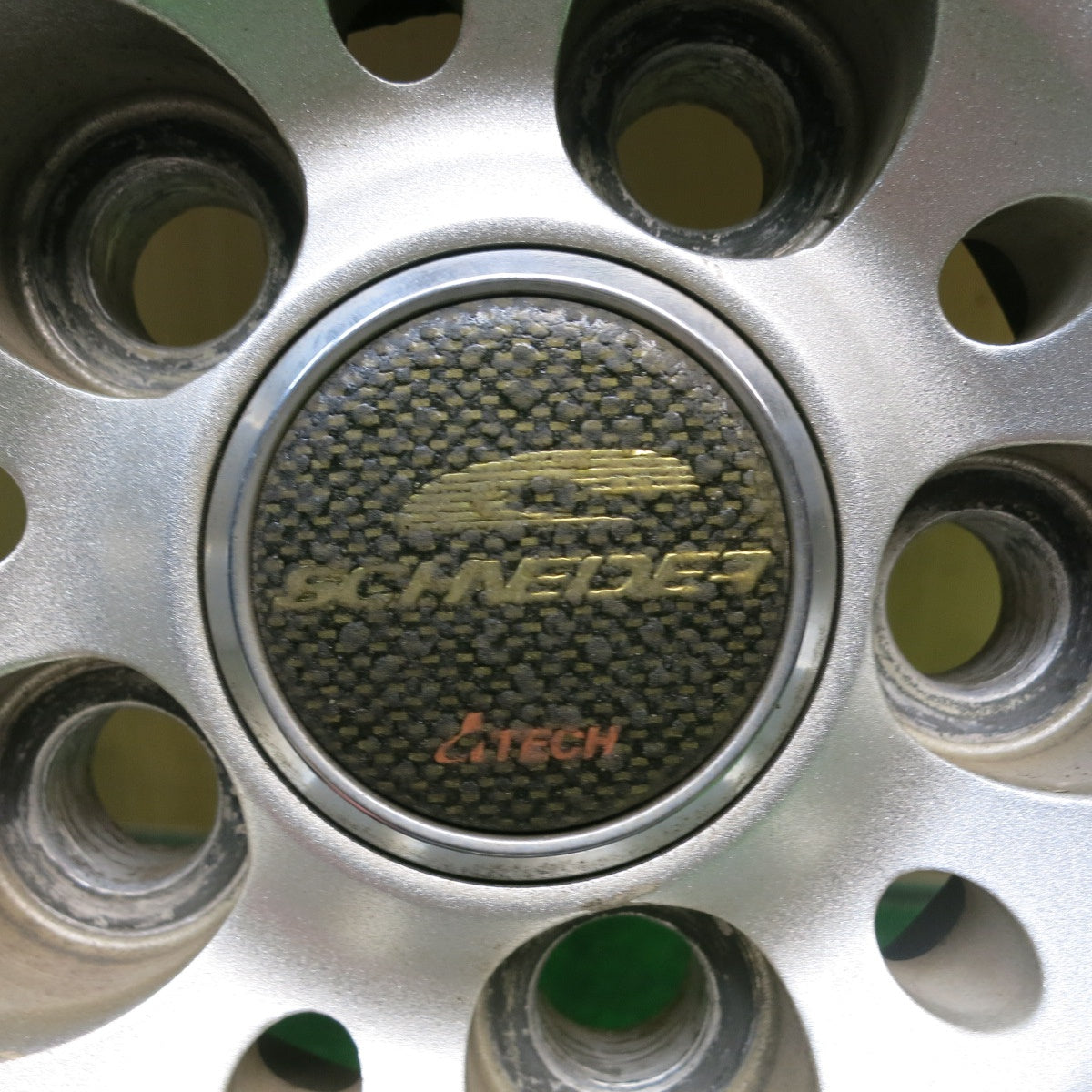 超バリ溝!24年!ほぼ10分★プリウス 等 215/40R18 グリンランダー ENRI U08 SCHNEIDER ATECH シュナイダー 18インチ PCD100/5H★5101202HAノ