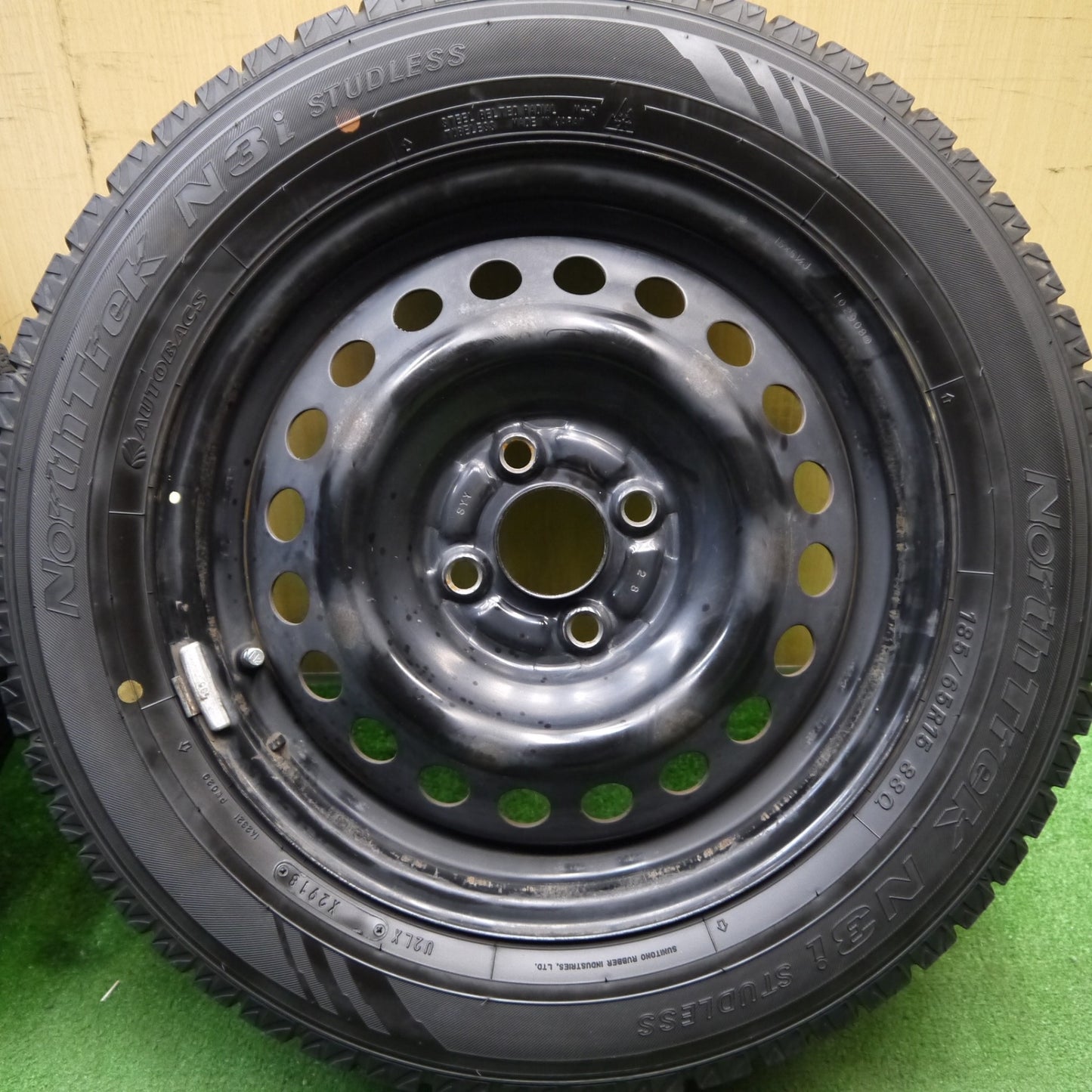 バリ溝!9分★スタッドレス 185/65R15 オートバックス ノーストレック N3i スチール ホイール 15インチ PCD100/4H★5042308Hス