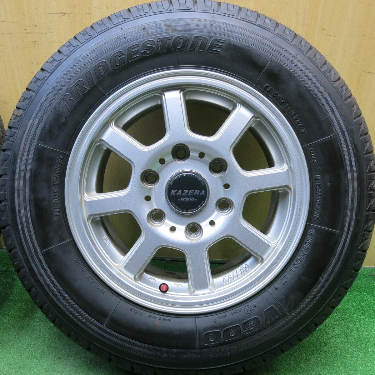 バリ溝!9.5分★195/80R15 107/105L ブリヂストン V600 KAZERA H200 MONZA カゼラ モンツァ 15インチ PCD139.7/6H★5052405HAノ