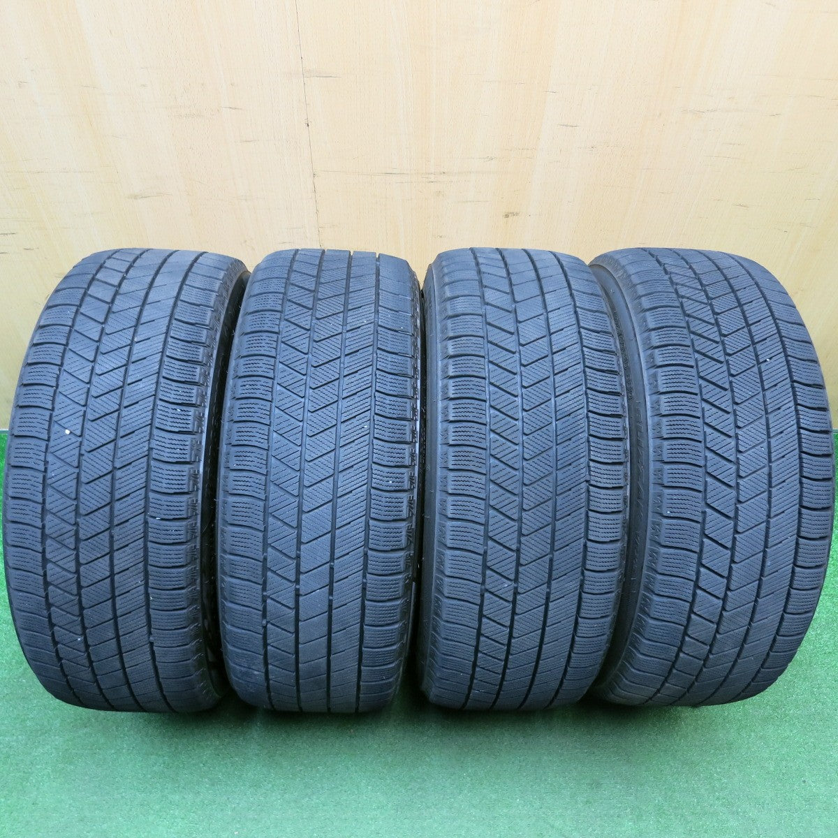バリ溝!21年!9.5分★BMW MINI 等 smartline 365 225/40R18 スタッドレス ブリヂストン ブリザック VRX3 スマートライン 18インチ PCD112/5H★5121407HAス