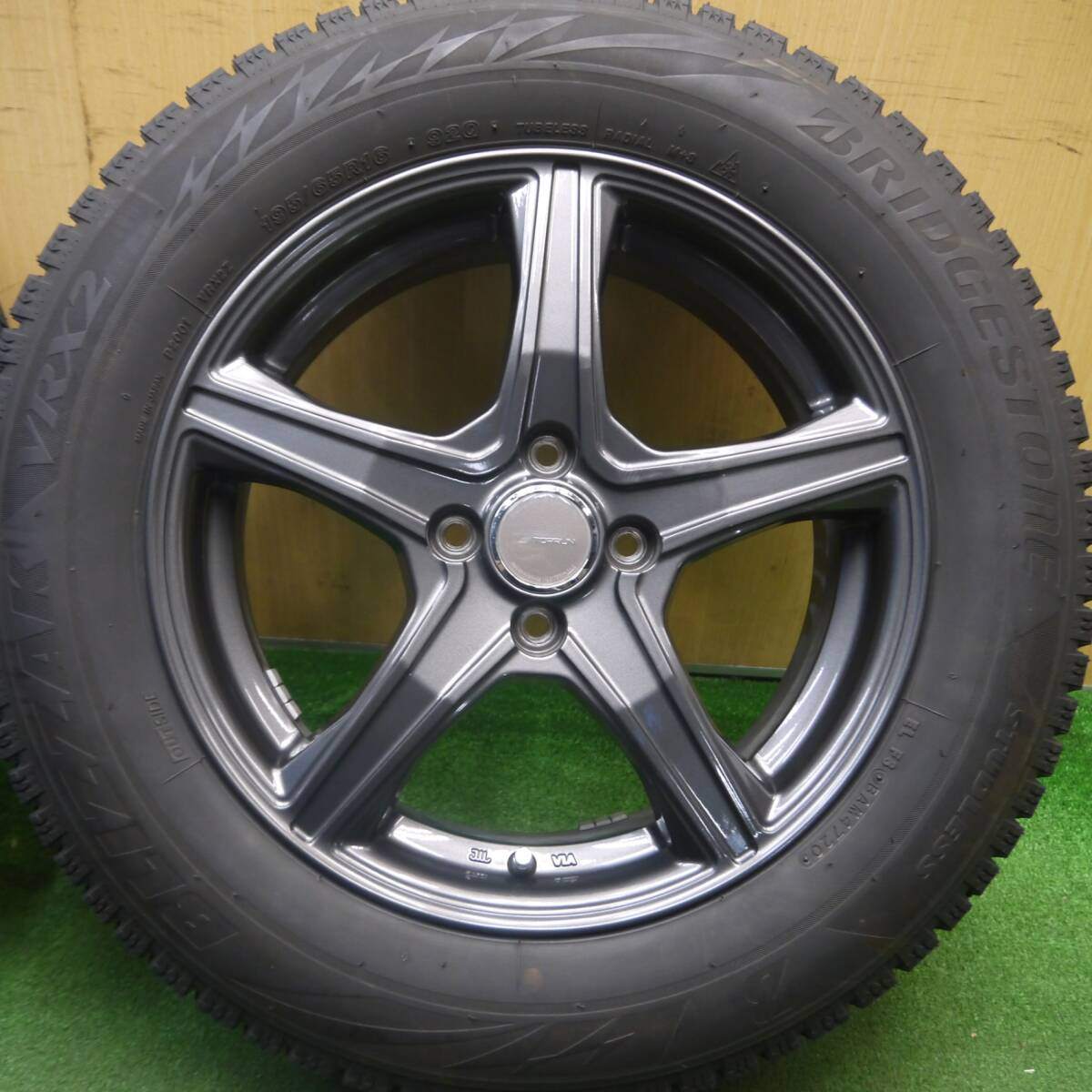 バリ溝!キレイ!9分★スタッドレス 195/65R16 ブリヂストン ブリザック VRX2 TOPRUN トップラン 16インチ PCD100/4H★5021910Hス