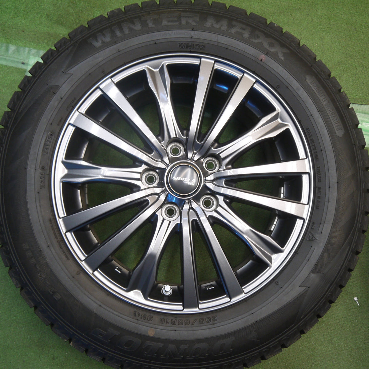 バリ溝!25年!キレイ!9.5分以上◎スタッドレス 205/65R16 ダンロップ ウインターマックス WM02 SIBILLA NEXT W5 シビラ ネクスト 16インチ PCD114.3/5H◎6100904Hス
