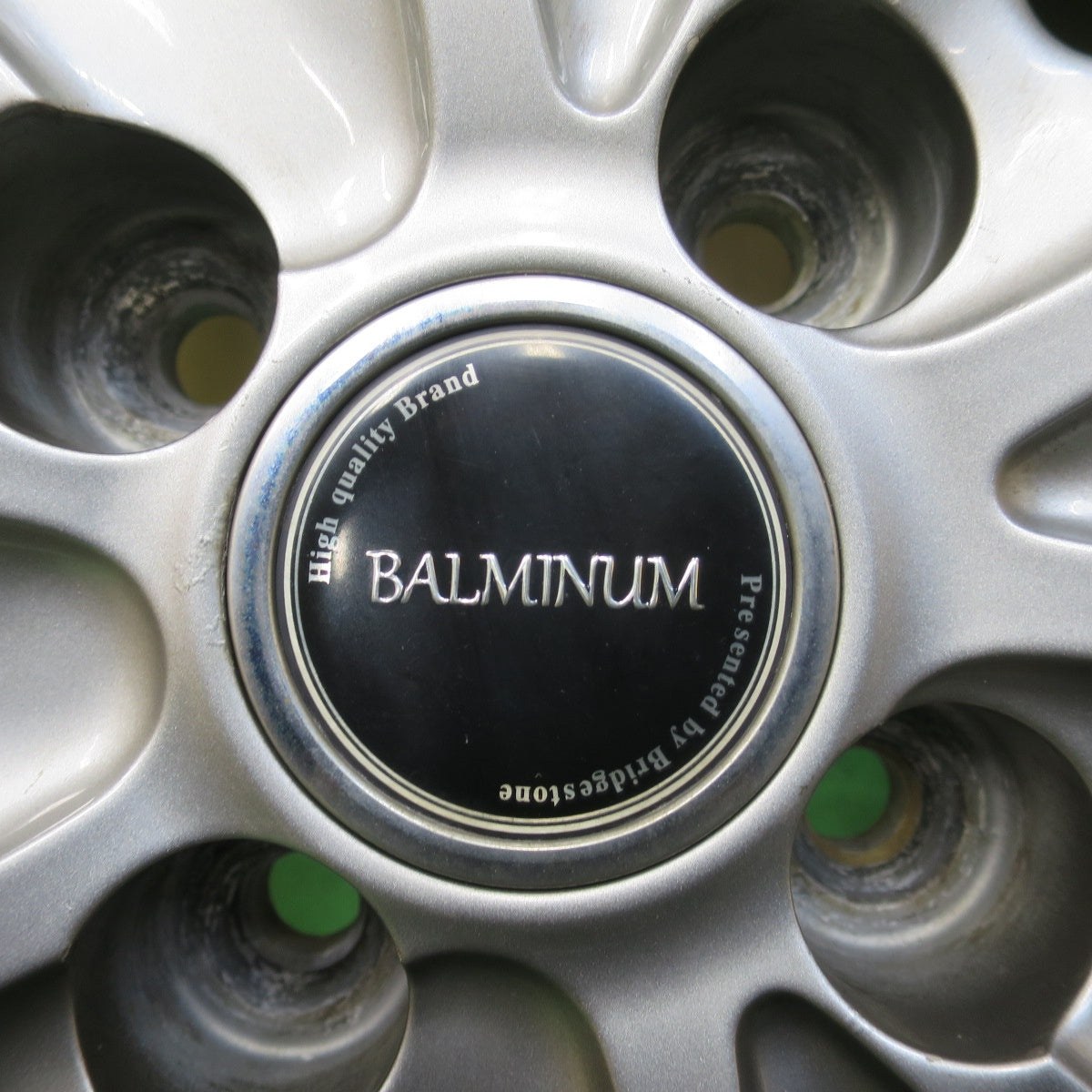 バリ溝!22年!8.5分★スタッドレス 185/60R15 ブリヂストン ブリザック VRX2 BALMINUM バルミナ 15インチ PCD100/4H★5042505イス
