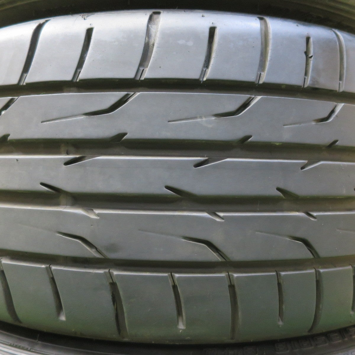 バリ溝!23年!9.5分★215/35R18 ダンロップ DIREZZA DZ102 タイヤ 18インチ アクア カローラ フィット スイフト デミオ ノート 等★5090106イノタ