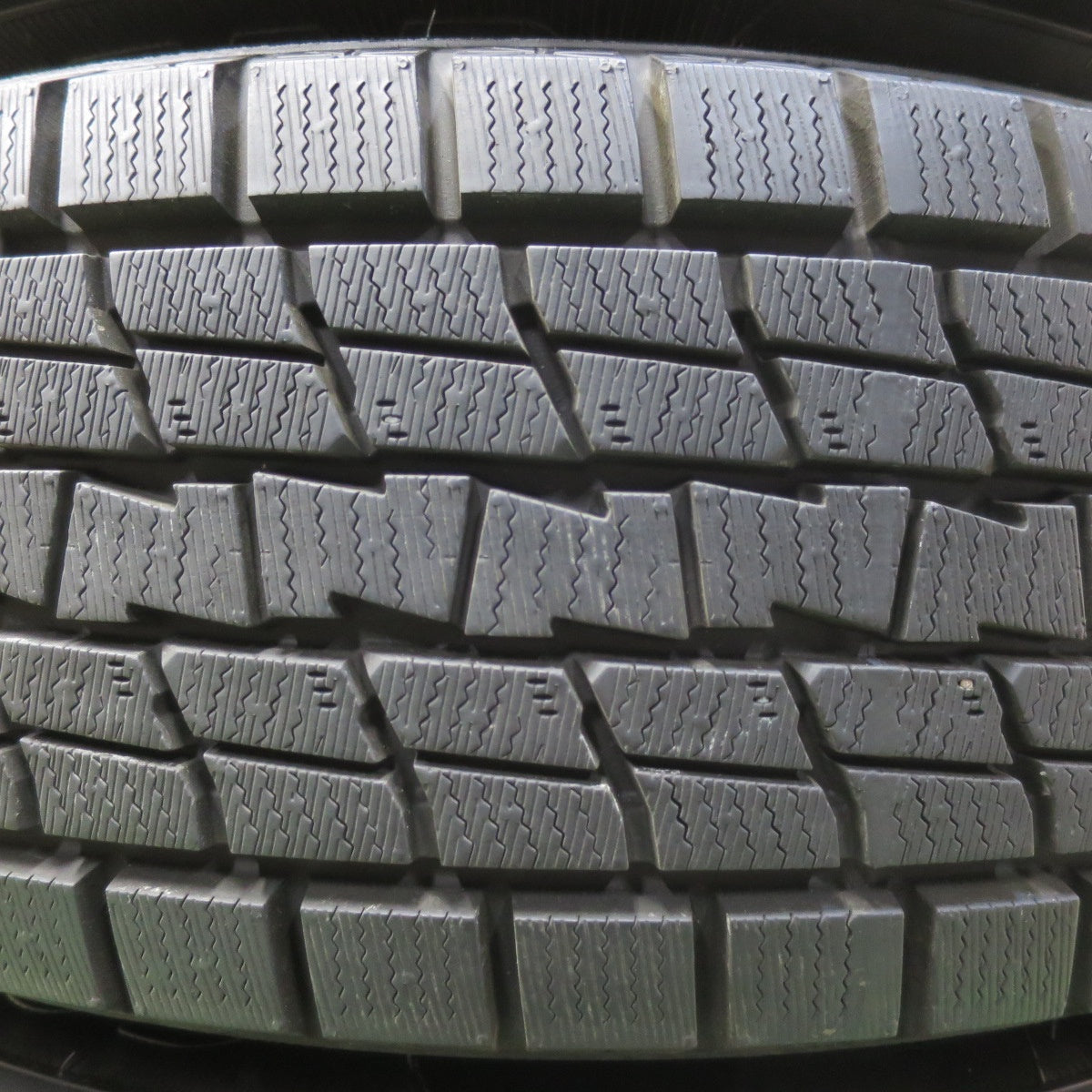 超バリ溝!24年!キレイ!ほぼ10分★スタッドレス 225/65R17 グッドイヤー アイスナビ SUV Exceeder エクシーダー 17インチ PCD114.3/5H★5110401イス