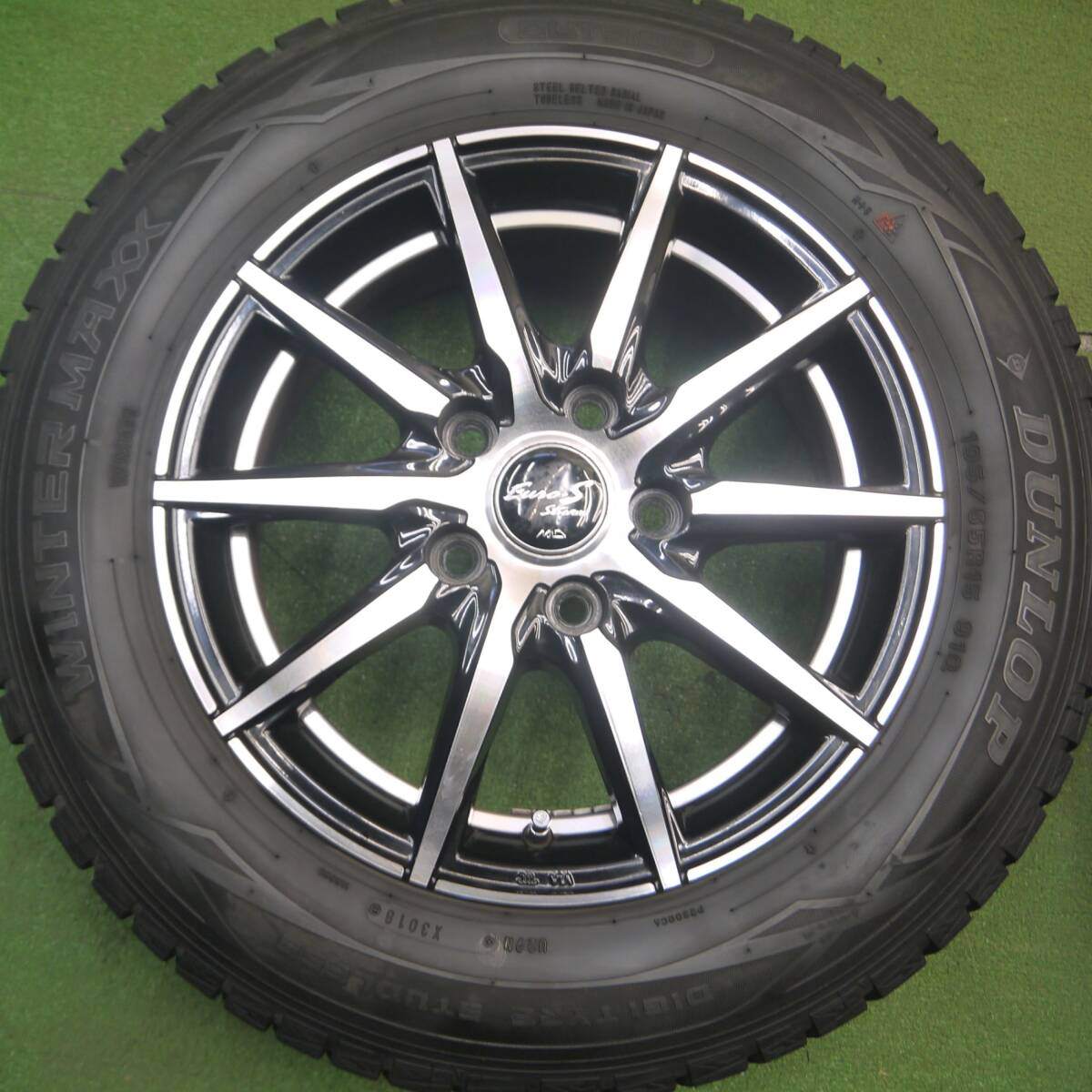 バリ溝!8.5分★スタッドレス 195/65R15 ダンロップ ウインターマックス WM01 Euro-S Stream MiD 15インチ PCD114.3/5H★5022602Hス