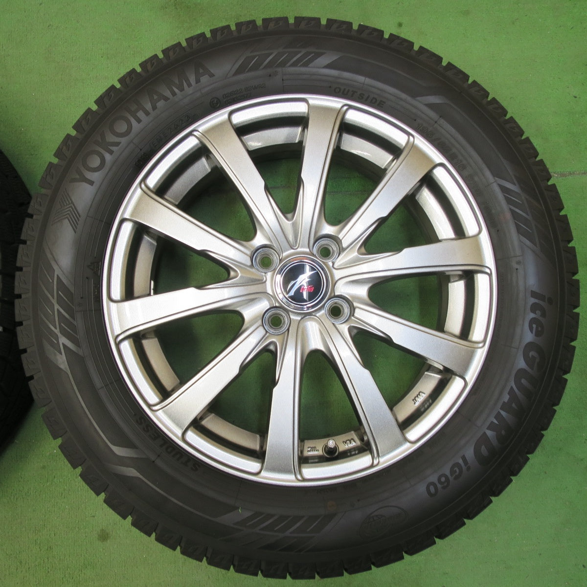 バリ溝!23年!キレイ!9.5分★スタッドレス 195/65R16 ヨコハマ アイスガード iG60 Fang ファング 16インチ PCD100/4H★5040910イス