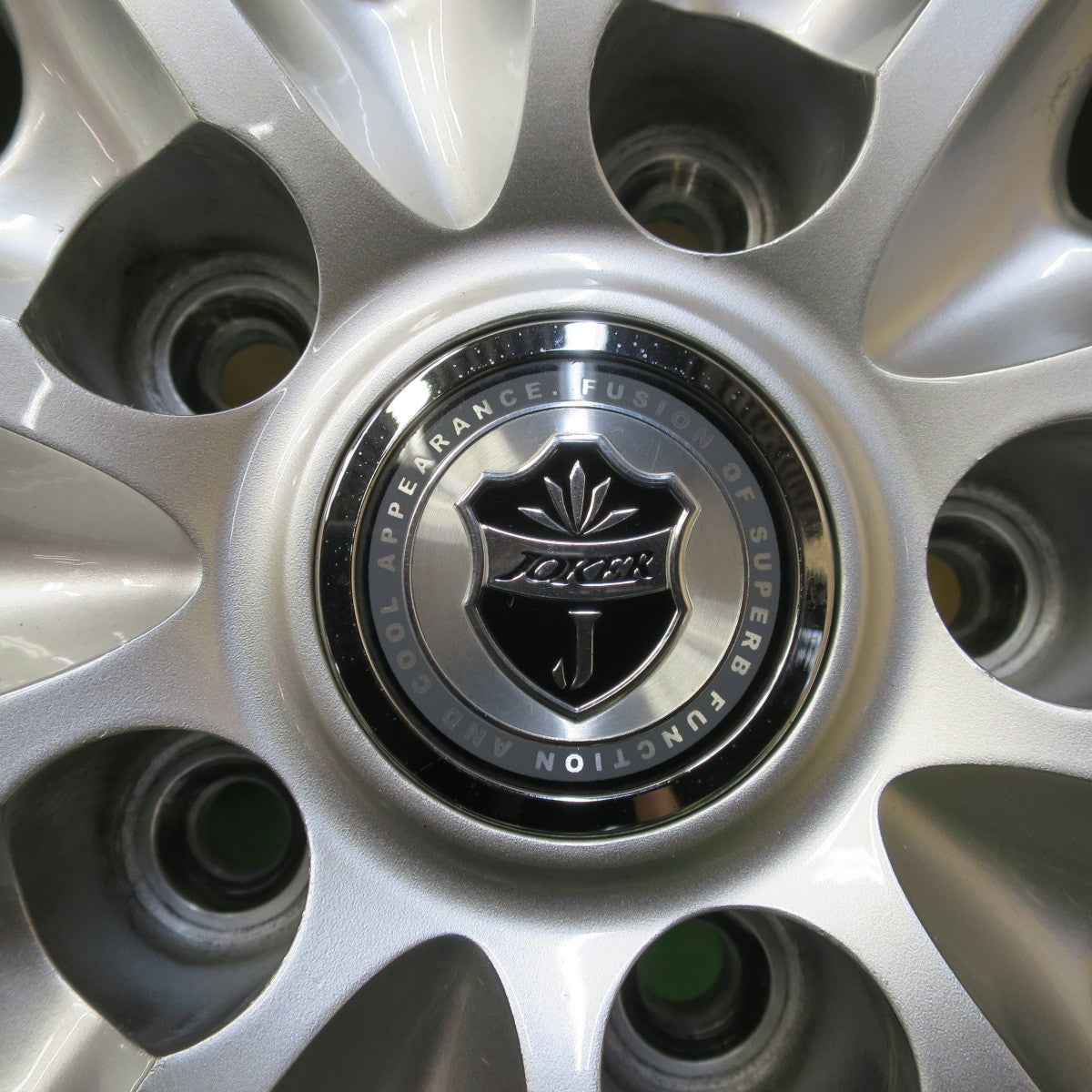 キレイ★スタッドレス 215/55R17 ヨコハマ アイスガード iG30 JOKER ジョーカー 17インチ PCD114.3/5H★5051306イス