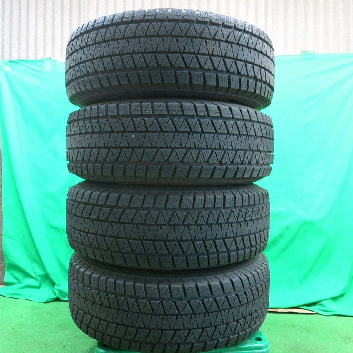 バリ溝!22年!キレイ!9.5分★KEELER 265/70R17 スタッドレス ブリヂストン ブリザック DM-V3 17インチ キーラー PCD139.7/6H★4051402ナス