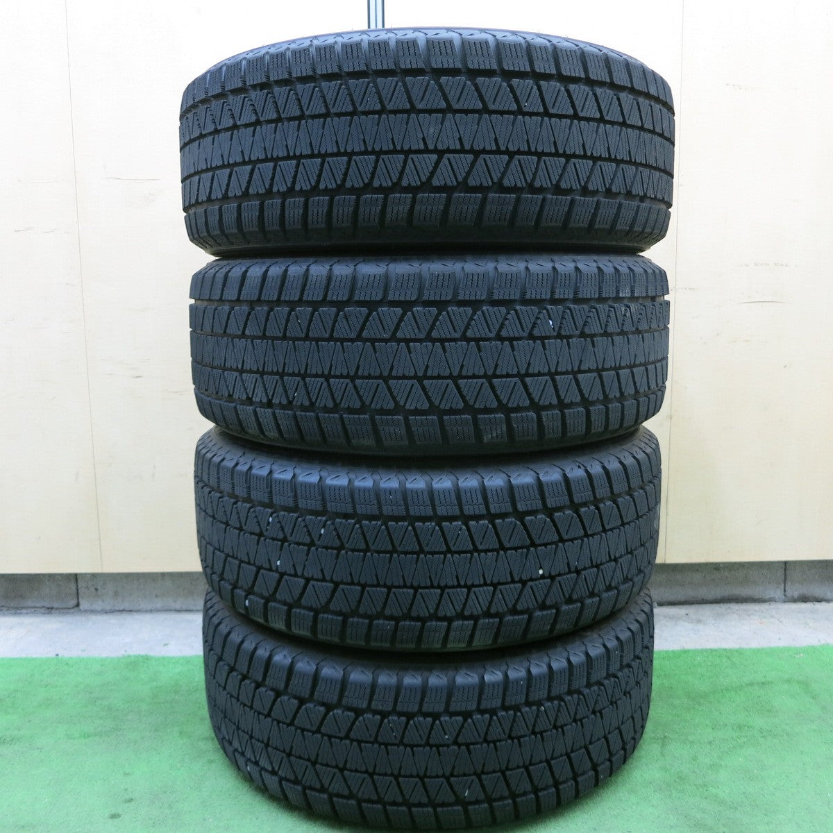 バリ溝!22年!キレイ!9.5分★RAYS VR G16 VOLK RACING 245/45R20 スタッドレス ブリヂストン ブリザック DM-V3 レイズ 20インチ PCD114.3/5H★5043002ナス