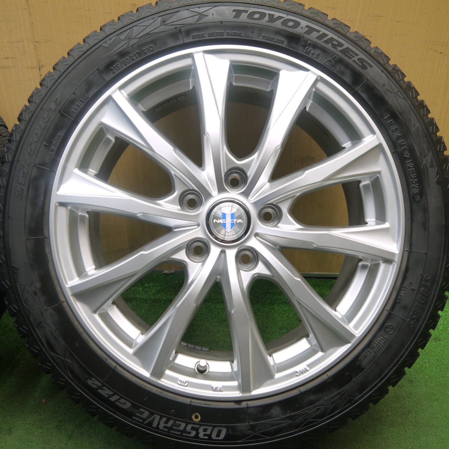 バリ溝!23年!キレイ!9分★スタッドレス 215/50R17 トーヨー オブザーブ GIZ2 NEXTA ネクスタ 17インチ PCD114.3/5H★5082704Hス