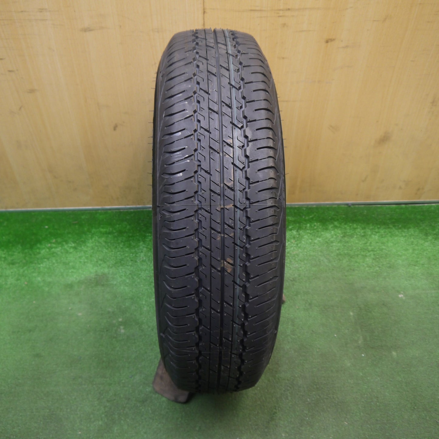 新車外し!23年!1本★スズキ ジムニー シエラ 純正 スチール 195/80R15 ダンロップ AT20 グラントレック スペア 15インチ PCD139.7/5H★6021705Hノ