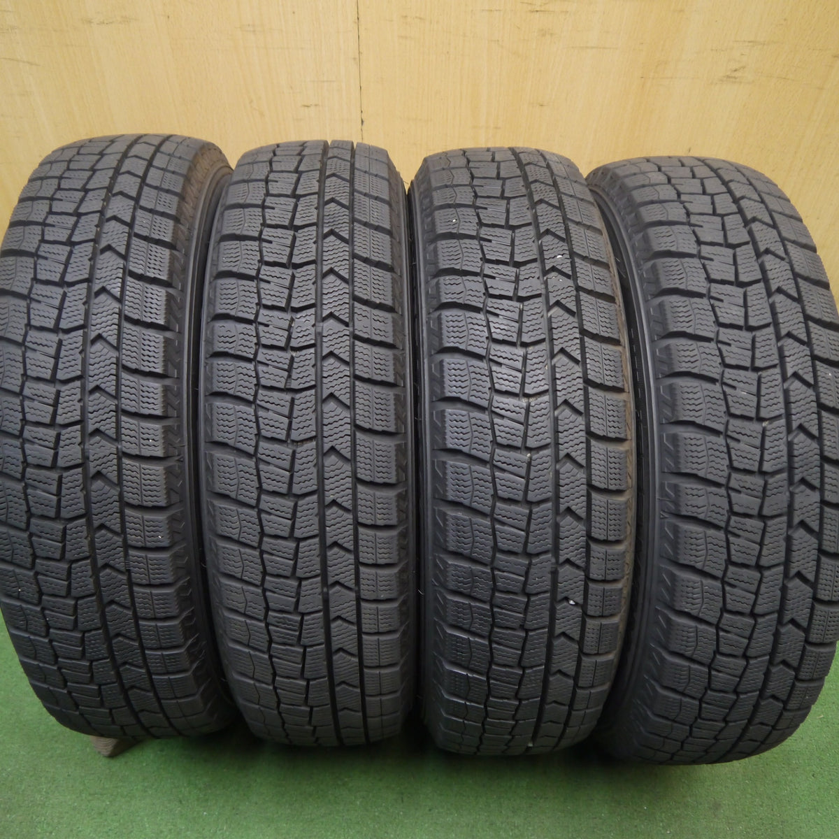 バリ溝!キレイ!9.5分◎スタッドレス 165/65R14 ダンロップ ウインターマックス WM02 VELVA KEVIN ヴェルヴァ ケヴィン ハスラー ソリオ 等 14インチ PCD100/4H◎6092802Hス