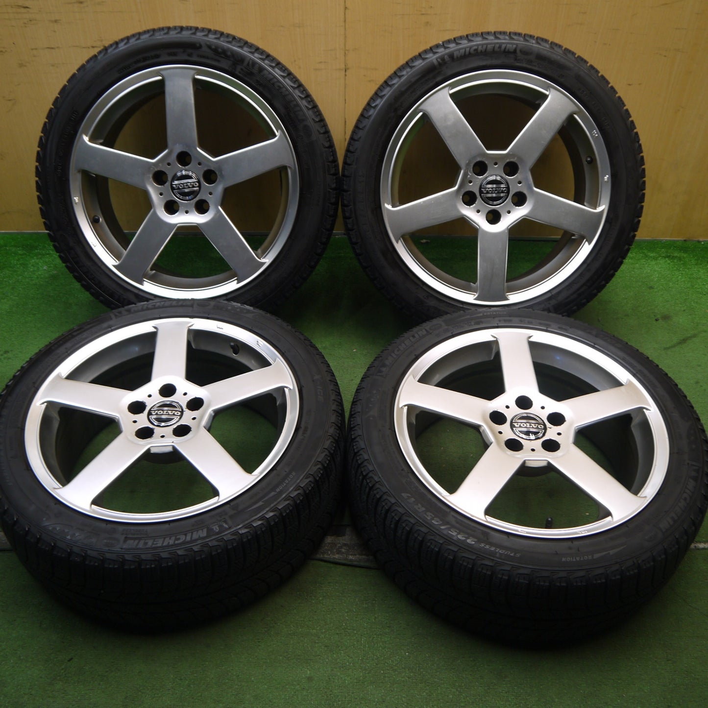 バリ溝!8.5分★ボルボ 等 225/45R17 スタッドレス ミシュラン X-ICE XI3 社外 アルミ 17インチ PCD108/5H★5091004Hス