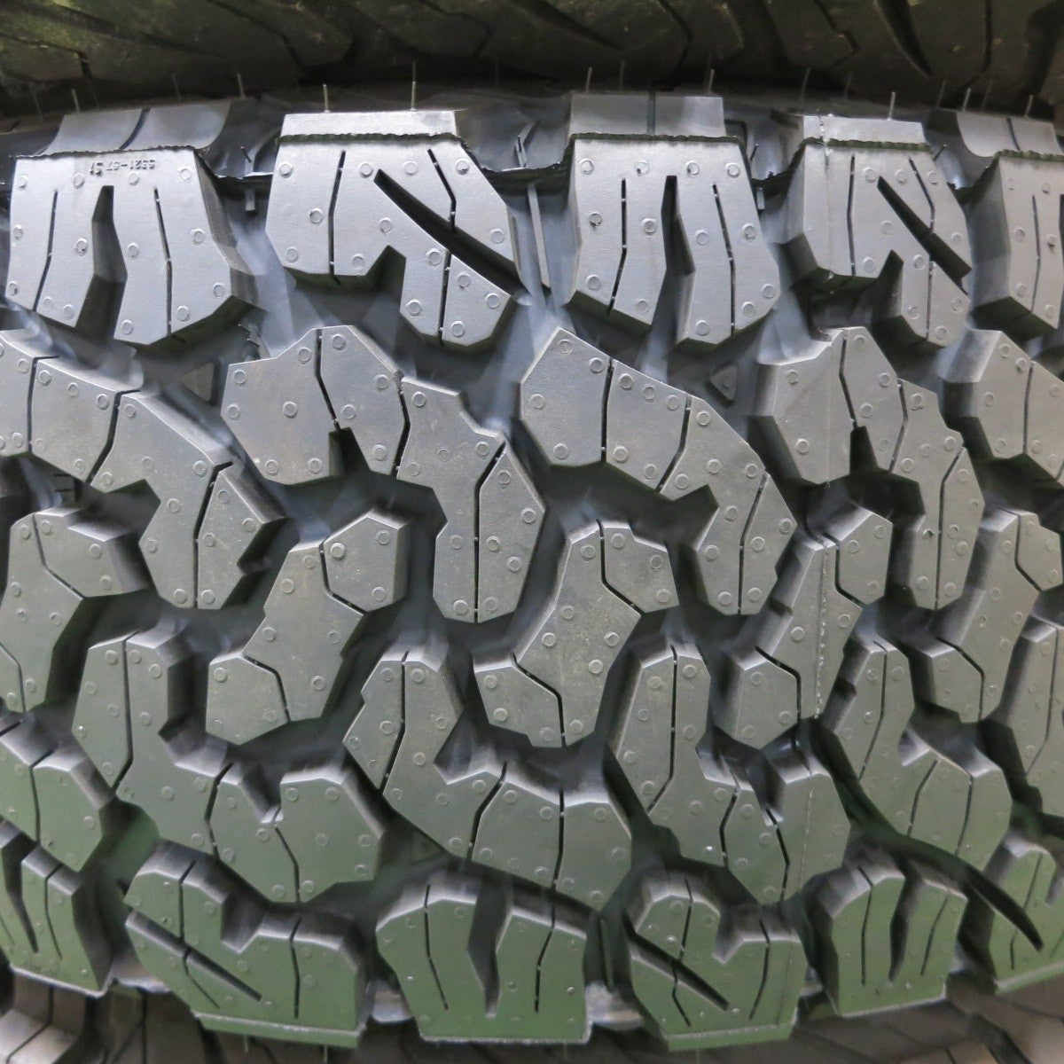 バリ溝 24年 綺麗★クリムソン MG マーテルギア ヴァンパイア 265/65R17 BFグッドリッチ T/A KO2 PCD139.7/6H★5031503ナノ