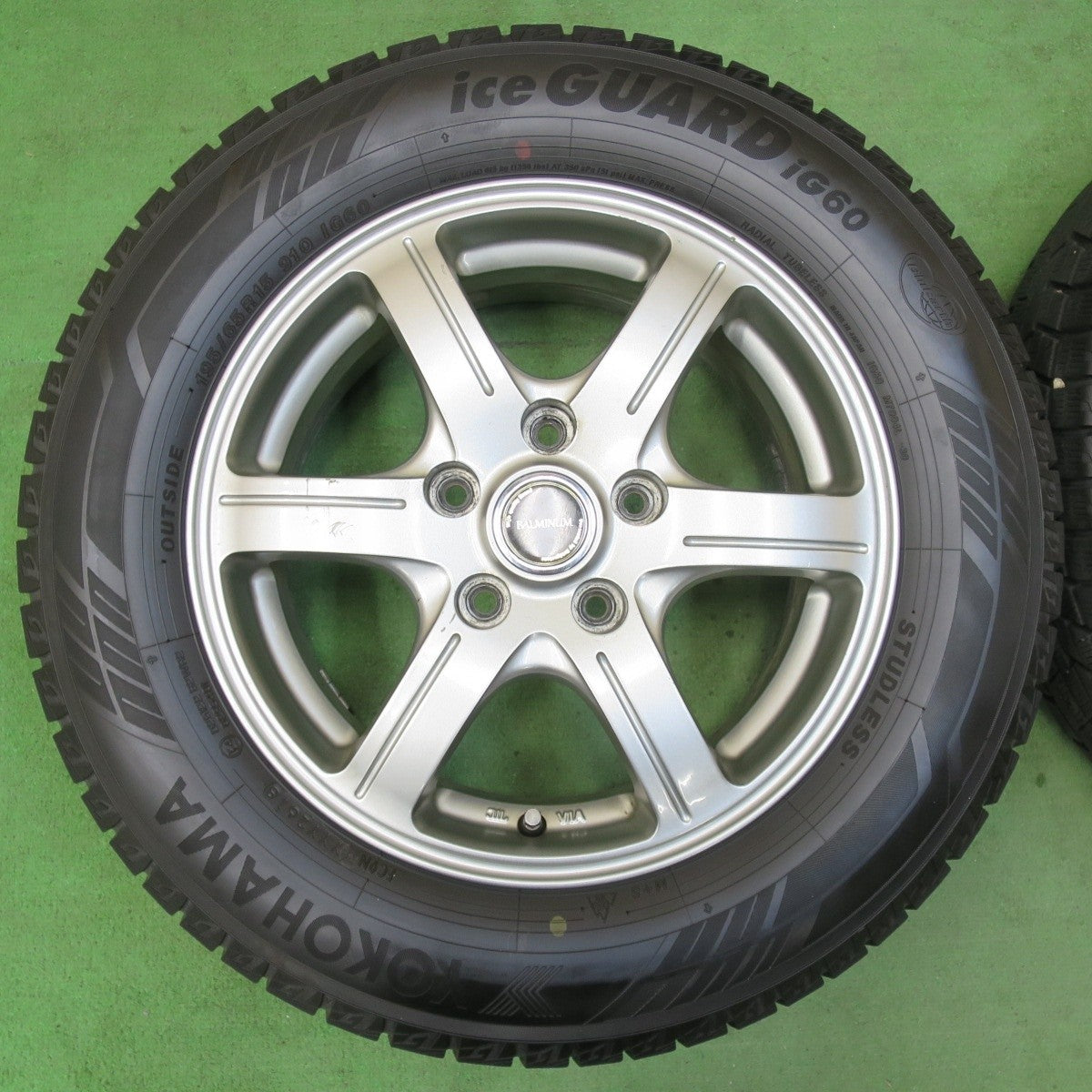 バリ溝!キレイ!9分★スタッドレス 195/65R15 ヨコハマ アイスガード iG60 BALMINUM バルミナ 15インチ PCD114.3/5H★5022606イス