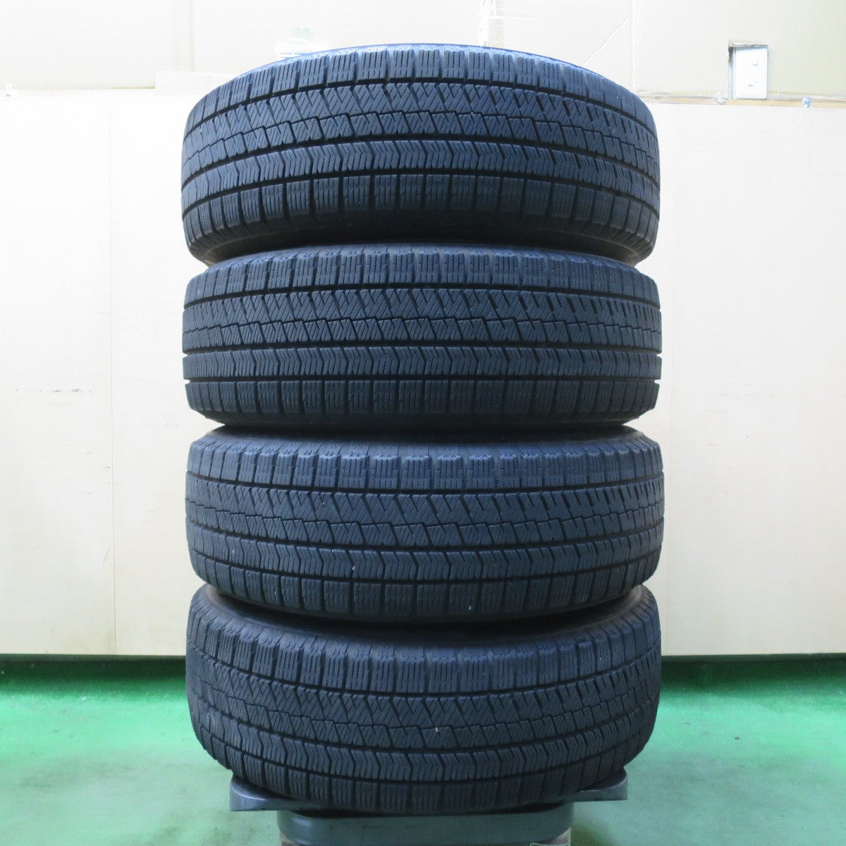 キレイ!21年★スタッドレス 195/65R15 ブリヂストン ブリザック VRX2 MANARAY SPORT マナレイ スポーツ 15インチ PCD114.3/5H★5122410イス