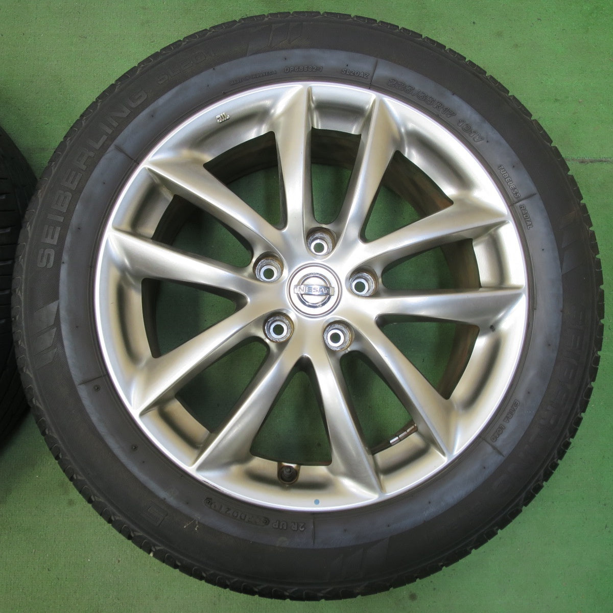 4本価格★日産 V36 スカイライン 純正 225/55R17 セイバーリング SL201 17インチ PCD114.3/5H★5070902イノ