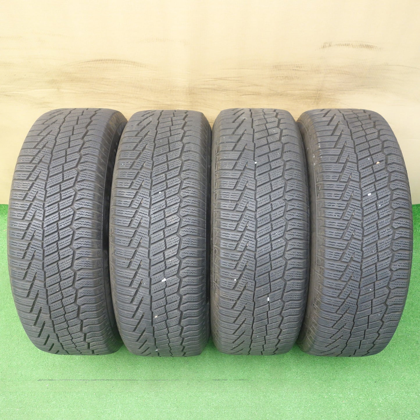 バリ溝!キレイ!8.5分◎ワーゲン ゴルフ トゥーラン 等 純正 205/60R16 スタッドレス コンチネンタル ノースコンタクト NC6 16インチ PCD112/5H◎6070402KTス