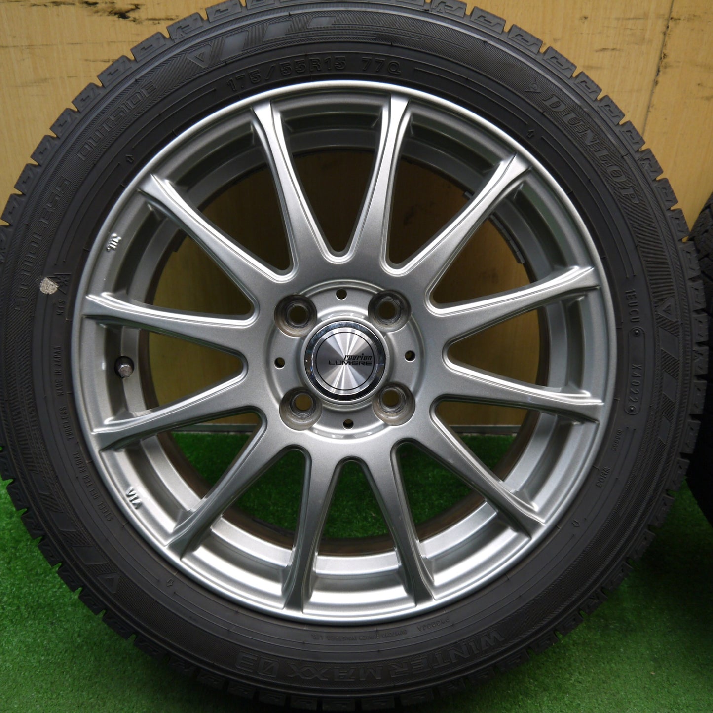 バリ溝!22年!キレイ!9.5分★スタッドレス 175/55R15 ダンロップ ウインターマックス 03 ravrion LUMIERE ラブリオン 15インチ PCD100/4H★5062506Hス