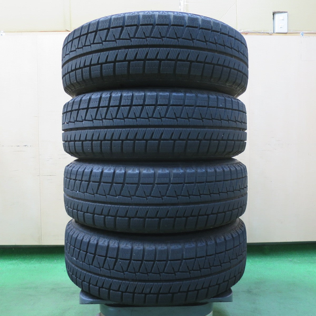 バリ溝!22年!キレイ!9.5分★スタッドレス 195/65R15 ブリヂストン アイスパートナー2 PREO プレオ 15インチ PCD114.3/5H★5042409イス