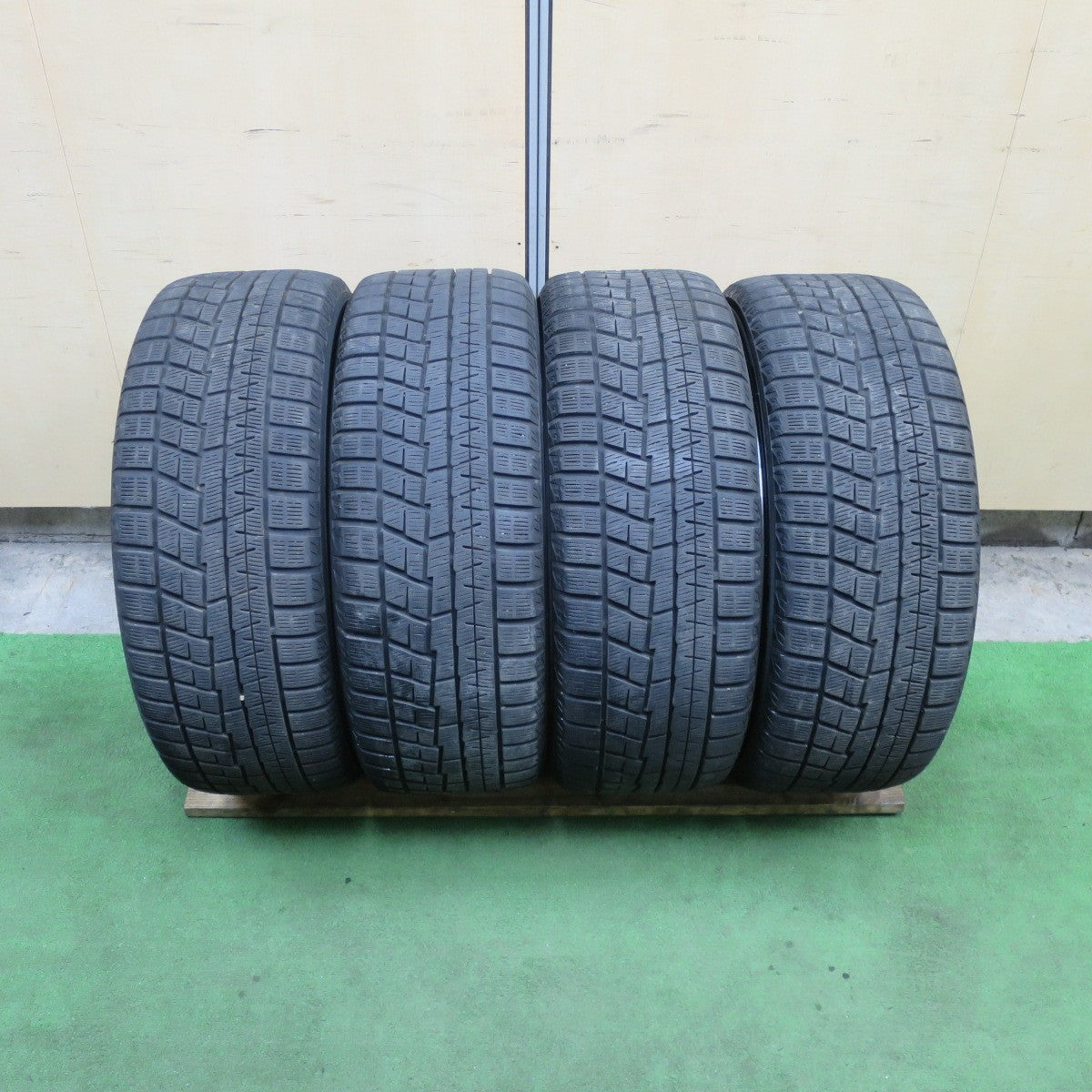 バリ溝!9分★トヨタ 30系 プリウス G's 純正 225/40R18 スタッドレス ヨコハマ アイスガード iG60 18インチ PCD100/5H★6021907TTス