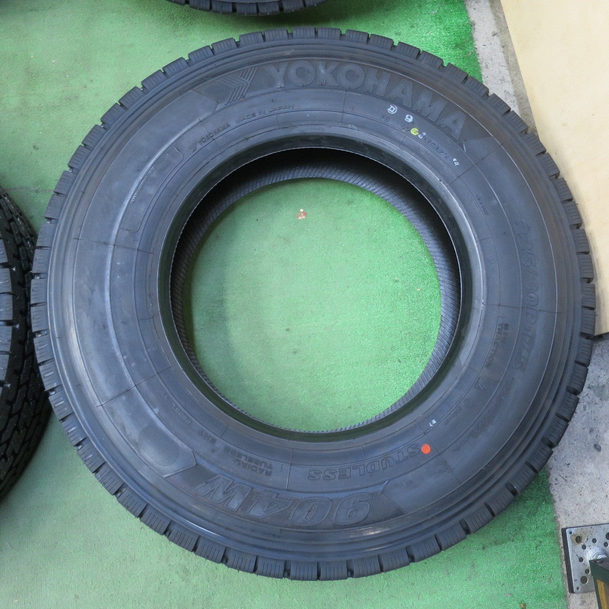 未使用!25年!6本★トラック タイヤ 225/80R17.5 123/122L スタッドレス ヨコハマ 904W 17.5インチ★5112701イスタ