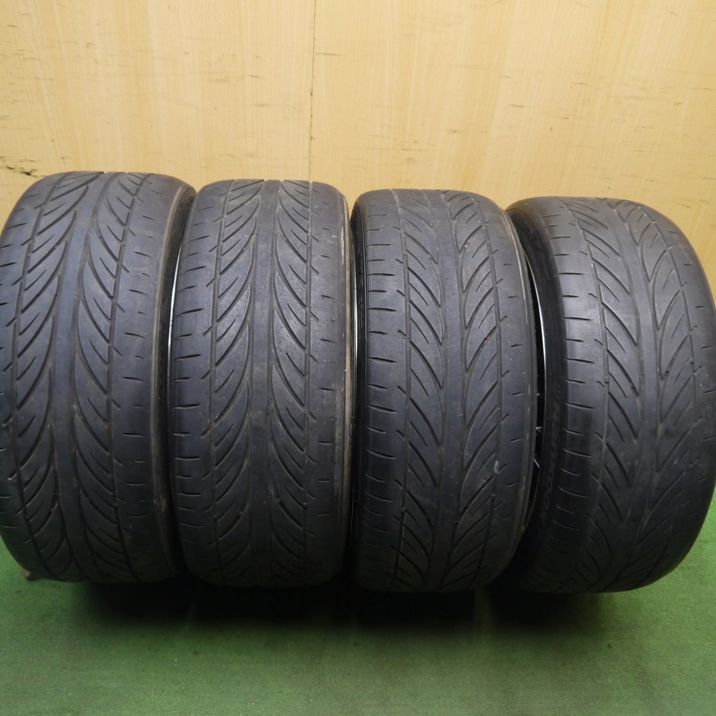 4本価格★ハイエース 等 ESSEX CRS BENC-DSR 225/40R19 ハンコック ベンタス V12 evo エセックス PCD139.7/6H★5072504Hノ