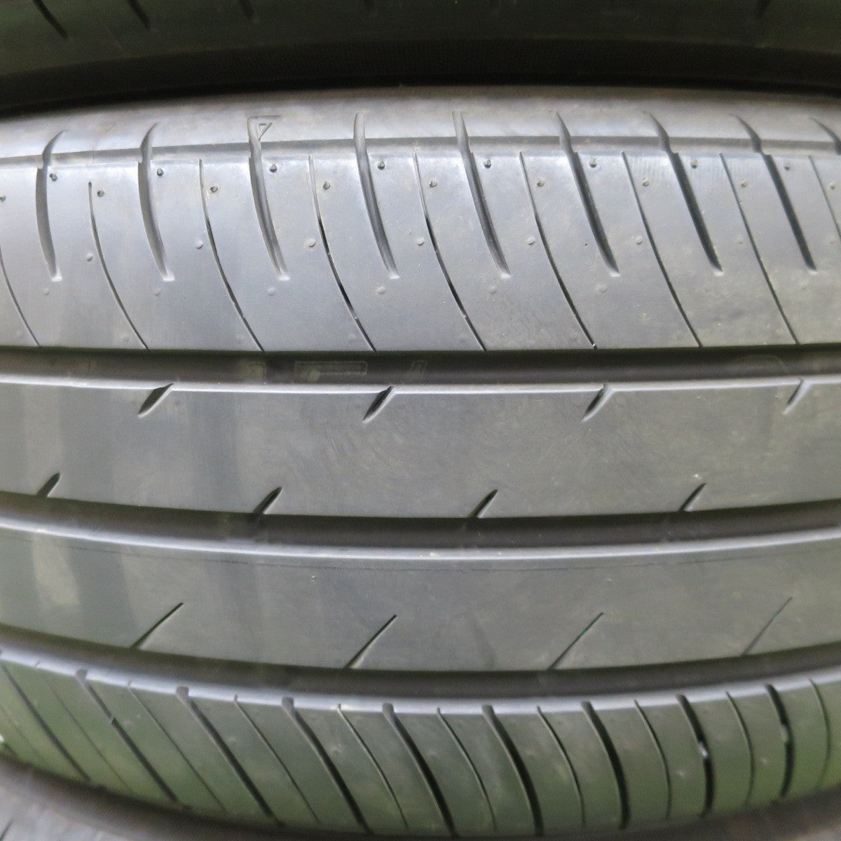 バリ溝!26年!8.5分◎205/60R16 トーヨー プロクセス J68 タイヤ 16インチ ノア ヴォクシー エスクァイア 等◎6101904NGノタ