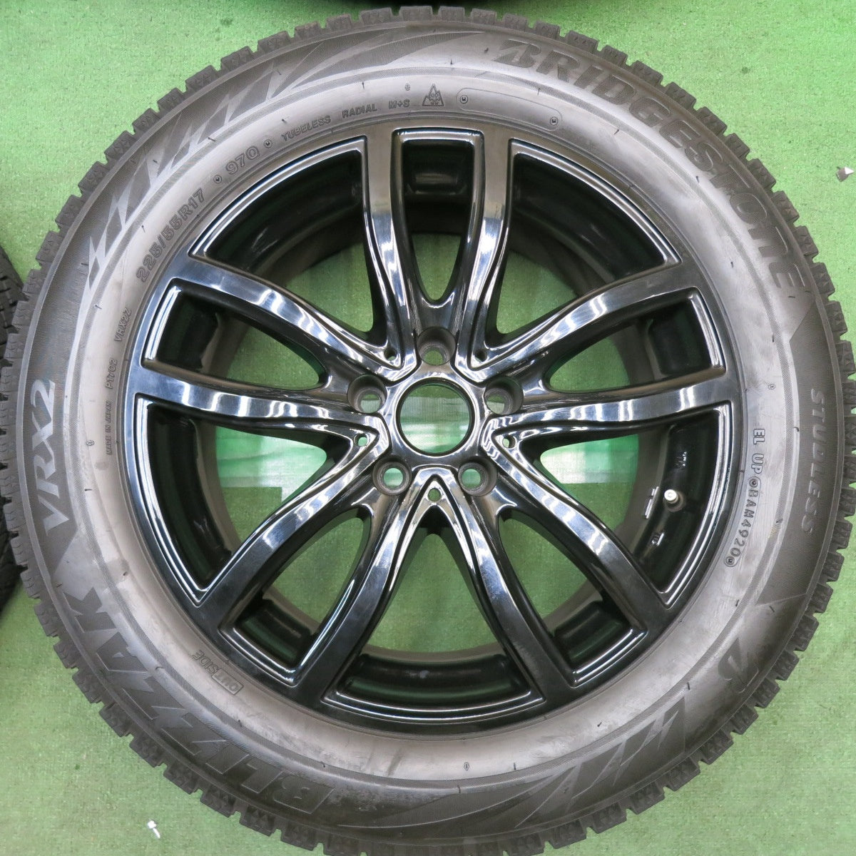 バリ溝!9分◎BMW 等 MAK FAHR 225/55R17 スタッドレス ブリヂストン ブリザック VRX2 マック ファー 17インチ PCD112/5H◎6100806HAス