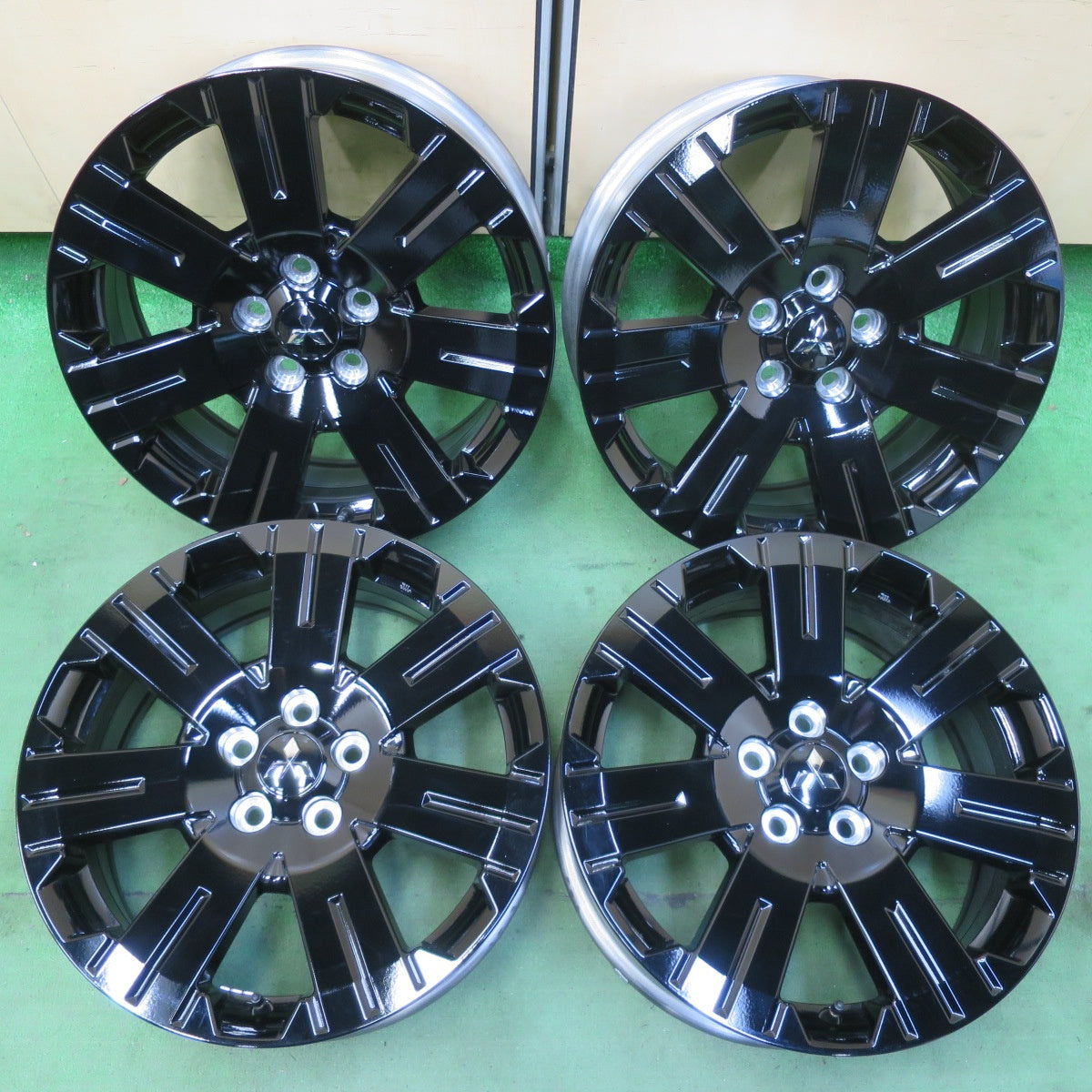 新車外し★三菱 デリカ D:5 シャモニー 純正 ENKEI ホイール 18インチ 18×7J D5 エンケイ PCD114.3/5H★5061811イホ