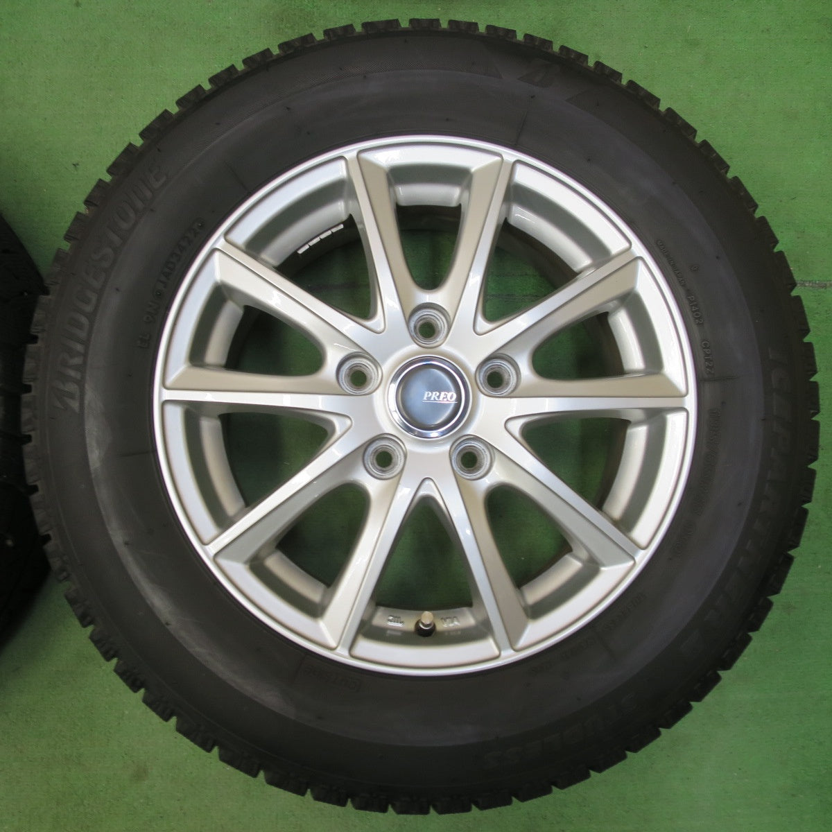 バリ溝!22年!キレイ!9.5分★スタッドレス 195/65R15 ブリヂストン アイスパートナー2 PREO プレオ 15インチ PCD114.3/5H★5042409イス