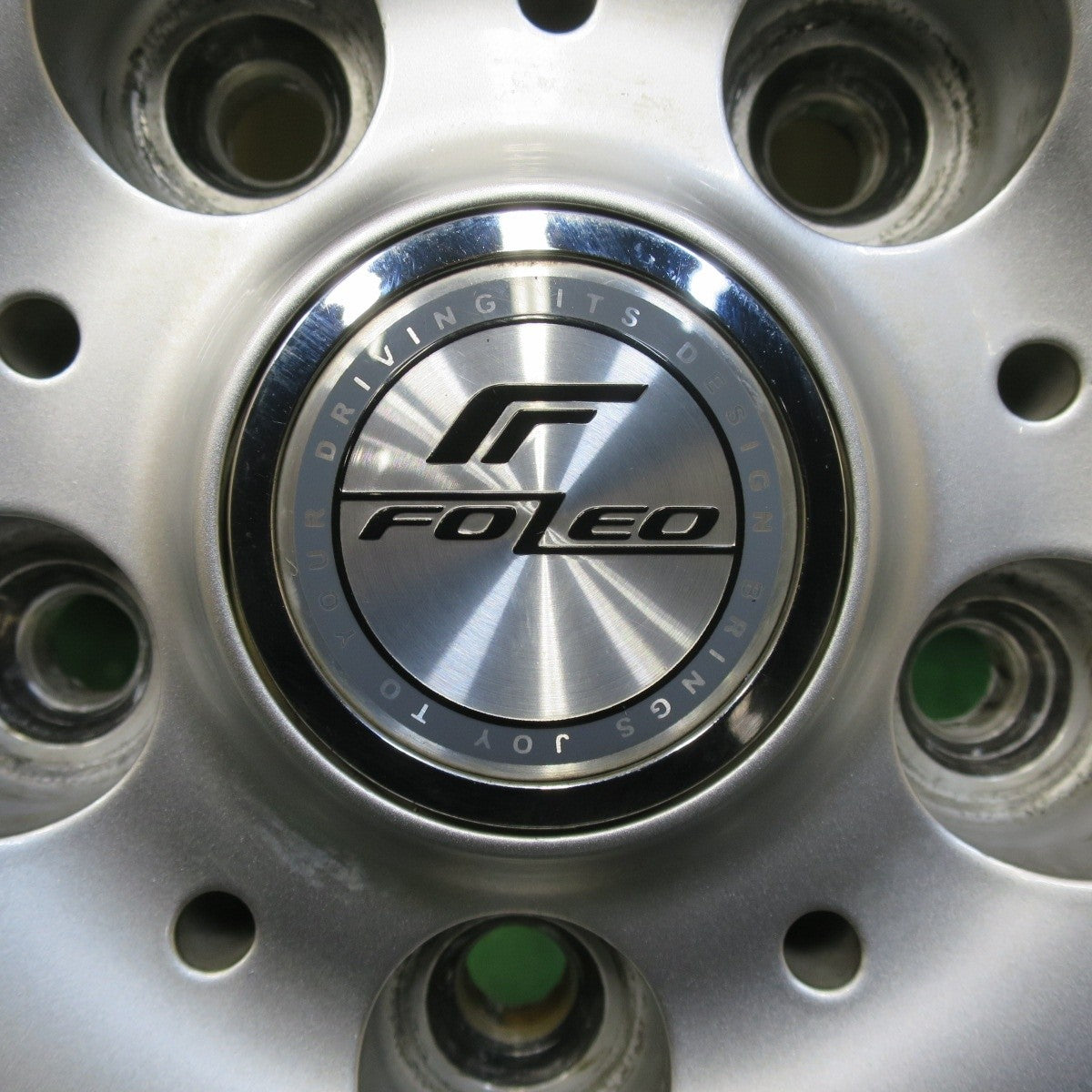 バリ溝!22年!キレイ!9.5分★スタッドレス 195/65R15 トーヨー ウインター トランパス TX FOLEO フォレオ 15インチ PCD114.3/5H★5032703イス