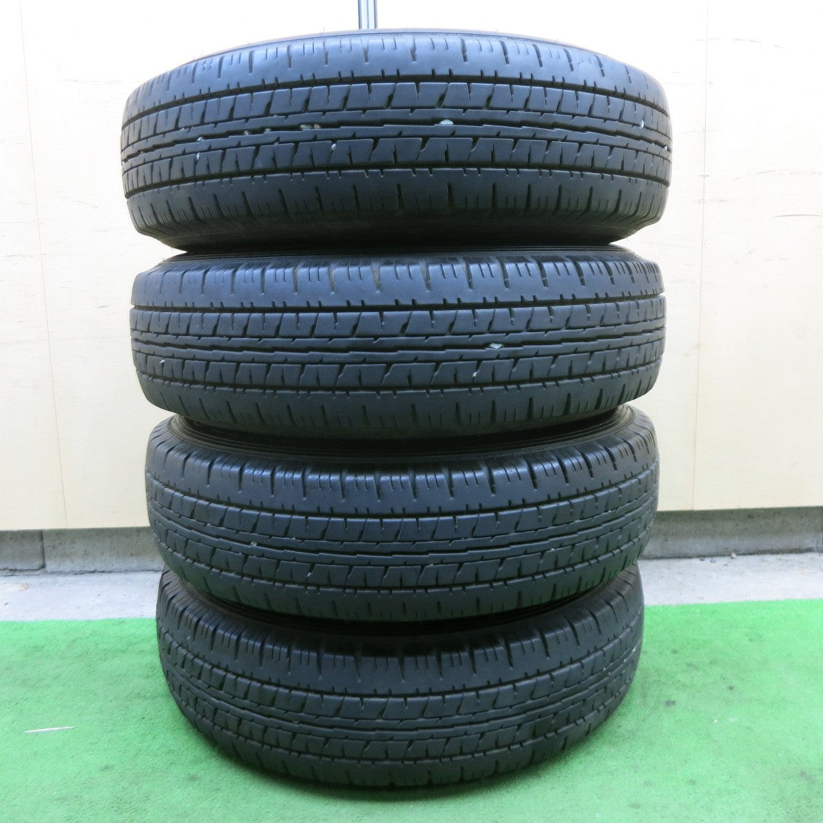 バリ溝!22年!キレイ!9.5分★トヨタ 200系 ハイエース 純正 スチール 195/80R15 107/105L ダンロップ エナセーブ VAN01 15インチ PCD139.7/6H★6011604ナノ