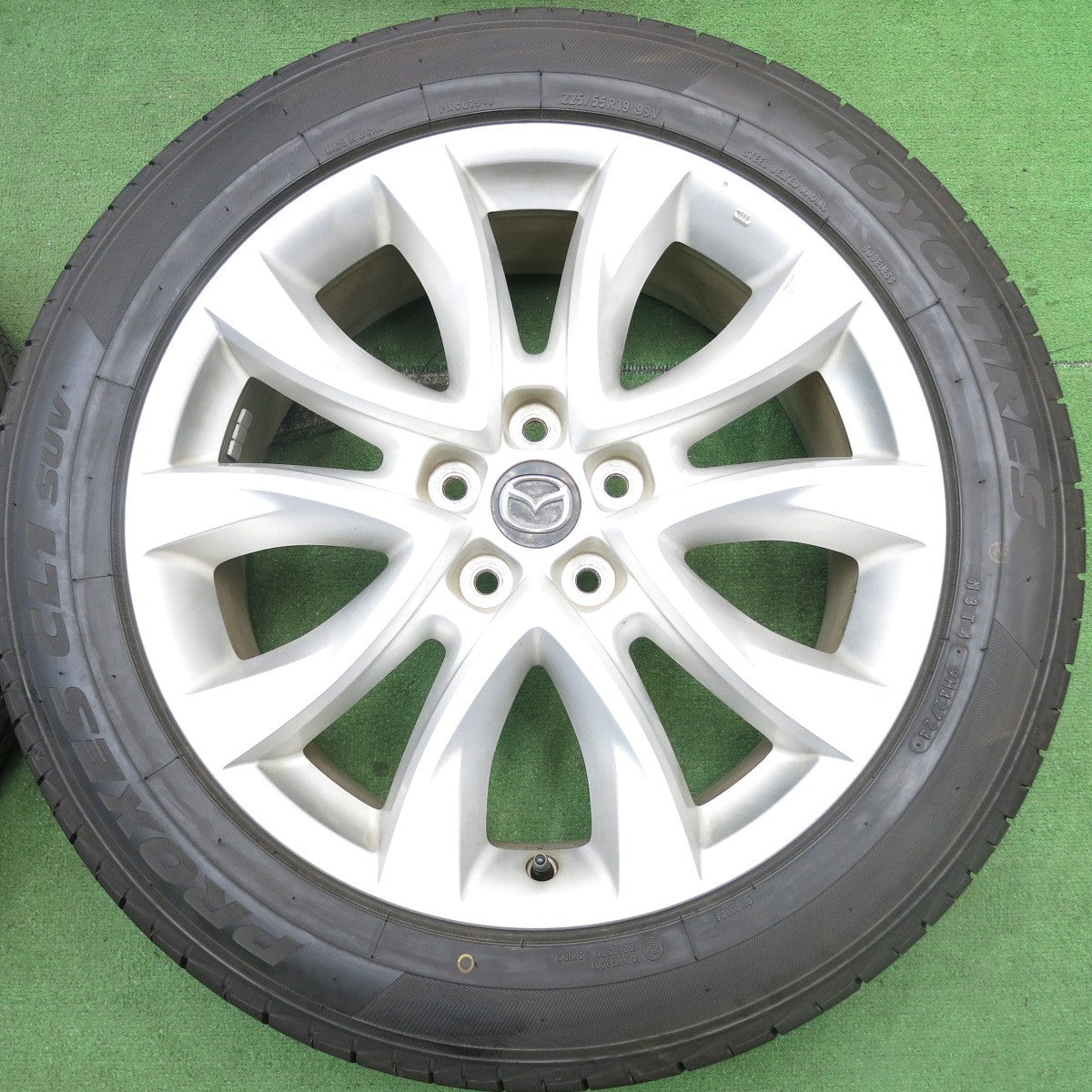 バリ溝!24年!キレイ!9.5分★マツダ CX-5 純正 225/55R19 トーヨー プロクセス CL1 SUV 19インチ CX5 PCD114.3/5H★5062703AKノ