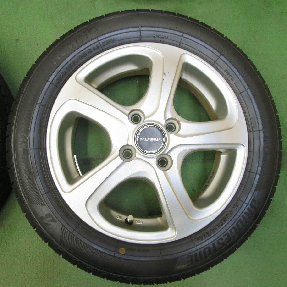 タイヤほぼ未使用!25年!キレイ★155/65R14 ブリヂストン NEWNO BALMINUM バルミナ 14インチ PCD100/4H★5071206イノ