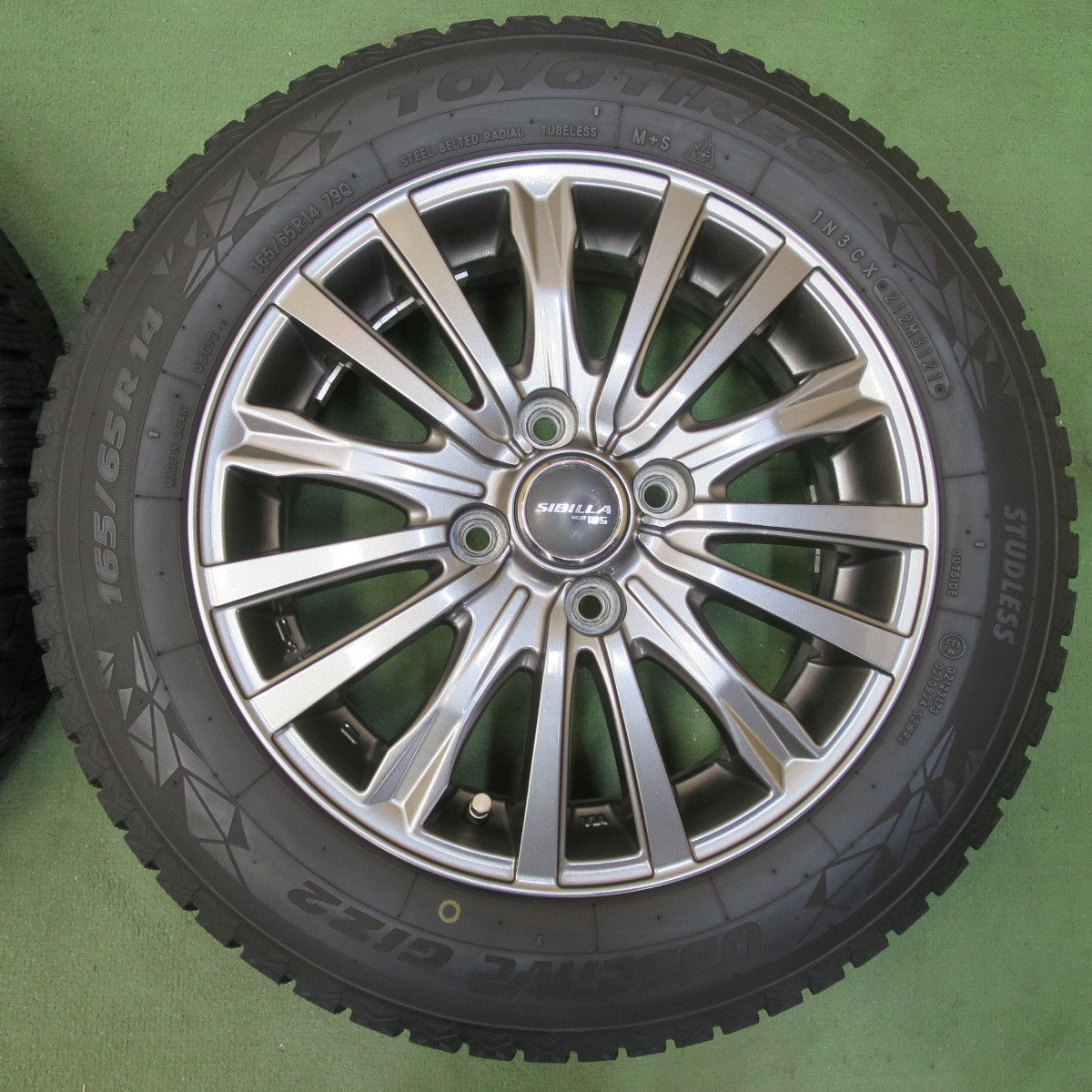 キレイ!21年★スタッドレス 165/65R14 トーヨー オブザーブ GIZ2 SIBILLA NEXT W5 シビラ 14インチ PCD100/4H★5110811イス