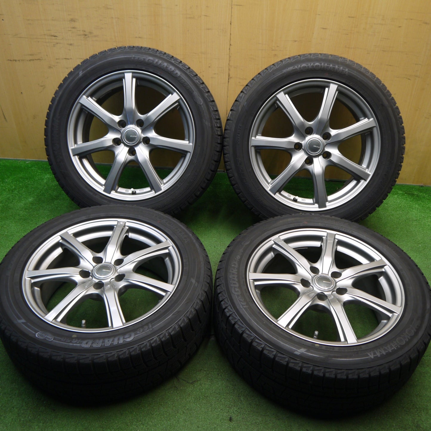 バリ溝!キレイ!8.5分★スタッドレス 215/55R17 ヨコハマ アイスガード iG50 MiLLOUS ミルアス 17インチ PCD114.3/5H★5043007Hス