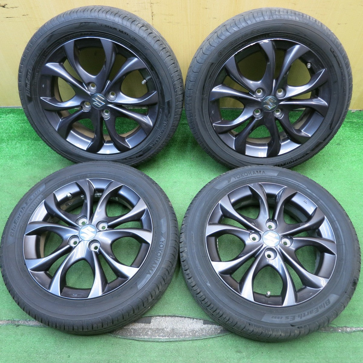 バリ溝!23年!9.5分以上★スズキ ソリオ 純正 165/60R15 ヨコハマ BluEarth-ES ES32 15インチ ブルーアース PCD100/4H★5062803HAノ