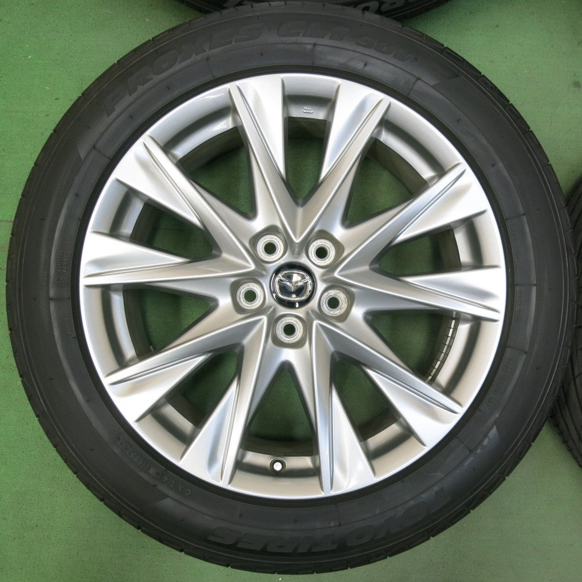 バリ溝!23年!キレイ!9.5分以上★マツダ CX-8 純正 225/55R19 トーヨー プロクセス CL1 SUV 19インチ CX8 PCD114.3/5H★5052814SYノ