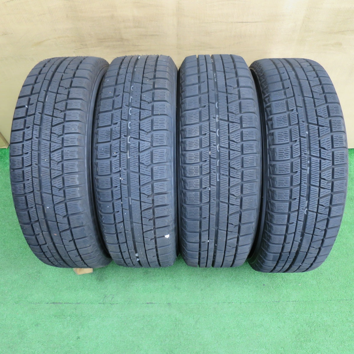 超バリ溝!キレイ!ほぼ10分★スタッドレス 185/60R15 ヨコハマ アイスガード iG50 プラス GRASS グラス 15インチ PCD100/4H★6022601NKス