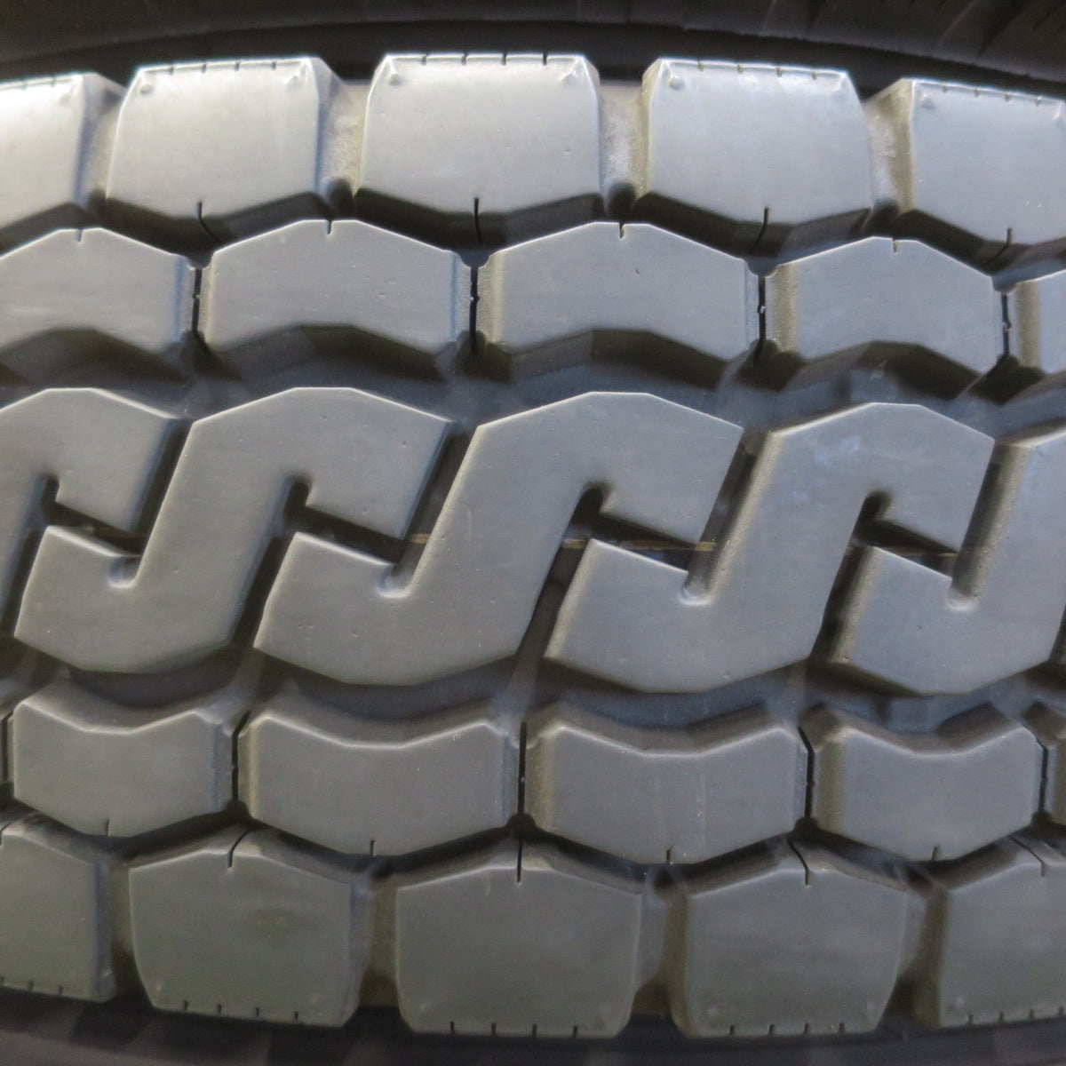 バリ溝!25年!9分!6本★トラック タイヤ 205/85R16 117/115N ブリヂストン エコピア M812 ミックス オールシーズン 16インチ★5102310イスタ