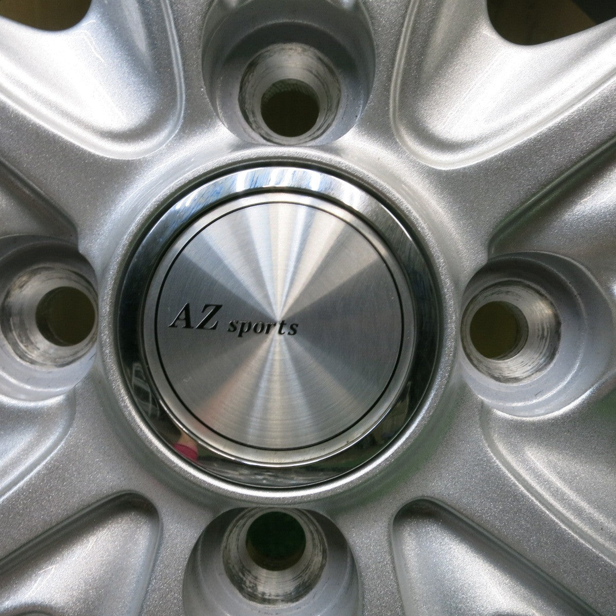 バリ溝!24年!キレイ!ほぼ10分★スタッドレス 165/65R15 ダンロップ ウインターマックス WM02 AZ Sports AZスポーツ 軽サイズ タフト 等 PCD100/4H★5081408HAス
