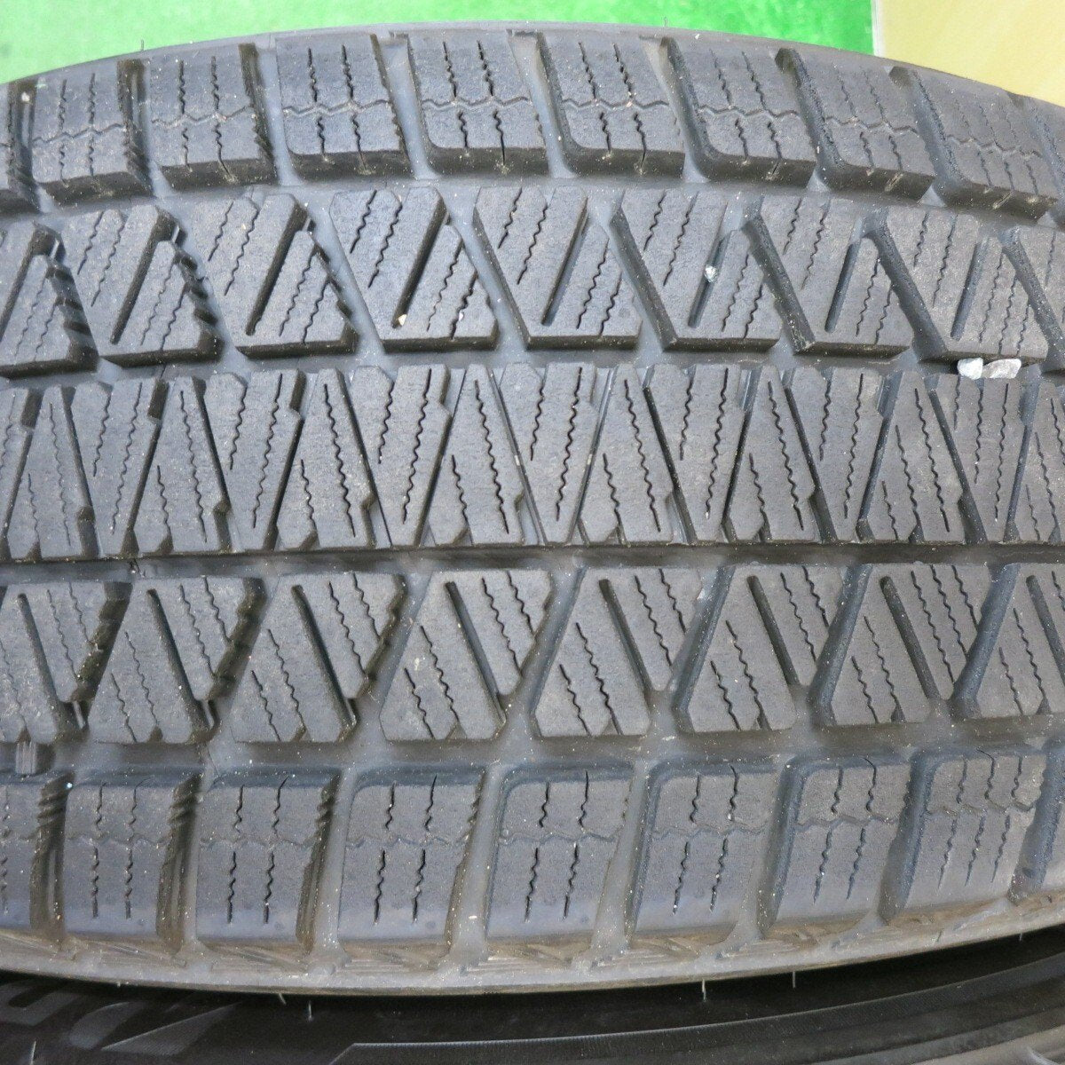 バリ溝!22年!キレイ!9.5分★スタッドレス 225/60R18 ブリヂストン ブリザック DM-V3 G-SPEED Gスピード 18インチ PCD114.3/5H★5032202NJス