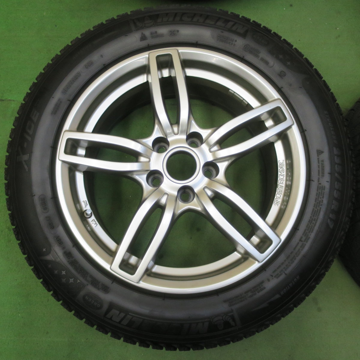 4本価格★ワーゲン 等 SPORTECHNIC 235/55R17 スタッドレス ミシュラン X-ICE XI3 スポーツテクニック 17インチ PCD112/5H★5070604イス