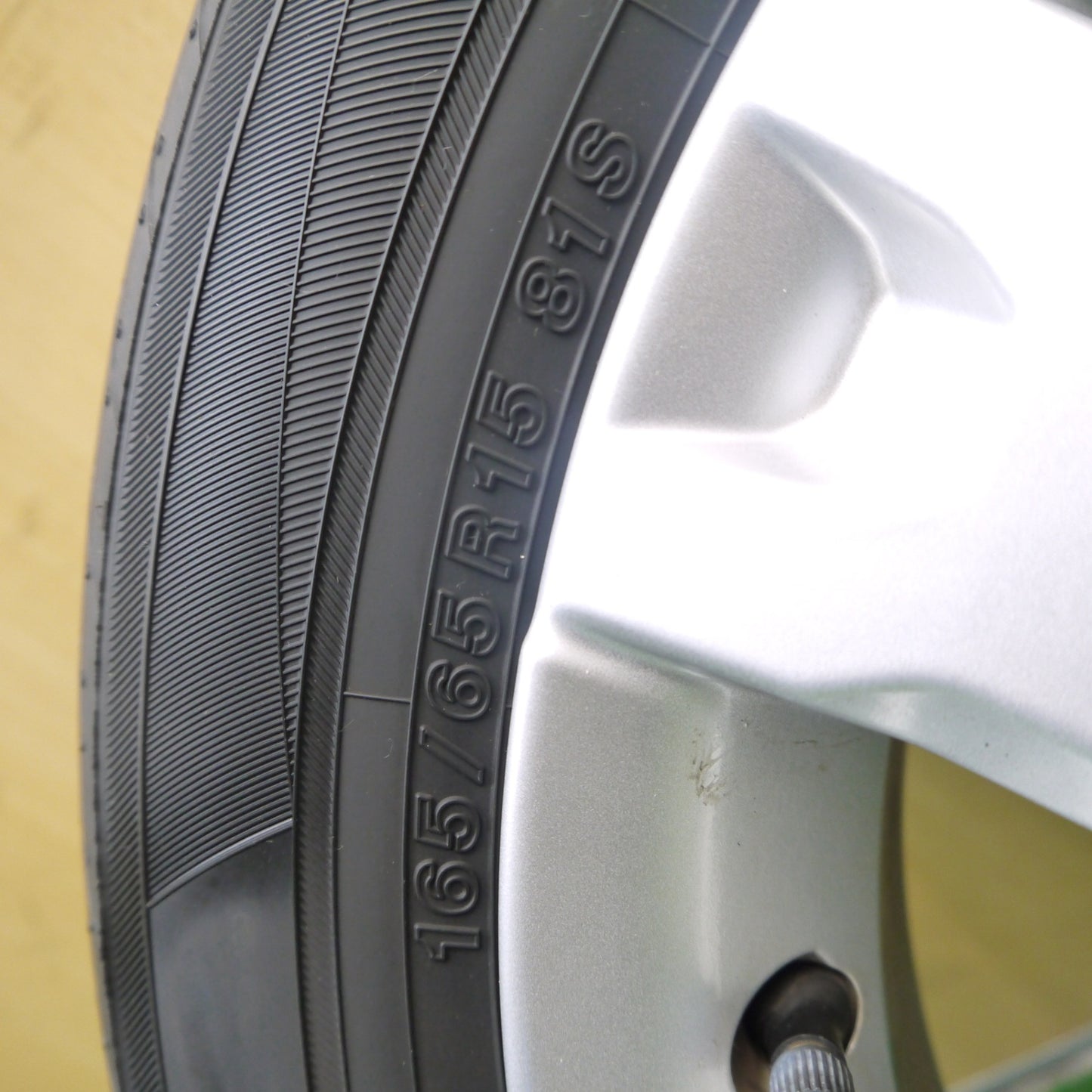 キレイ!21年!1本★ダイハツ タフト 純正 165/65R15 ヨコハマ BluEarth-FE AE30 15インチ PCD100/4H★5061607Hノ