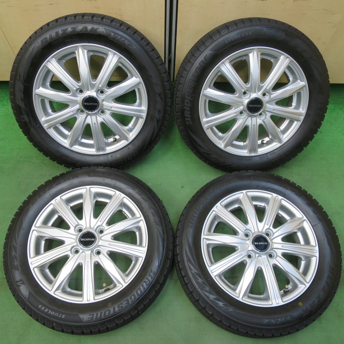 バリ溝!22年!キレイ!9分★スタッドレス 155/65R14 ブリヂストン ブリザック VRX2 BALMINUM バルミナ 14インチ PCD100/4H★5053107イス