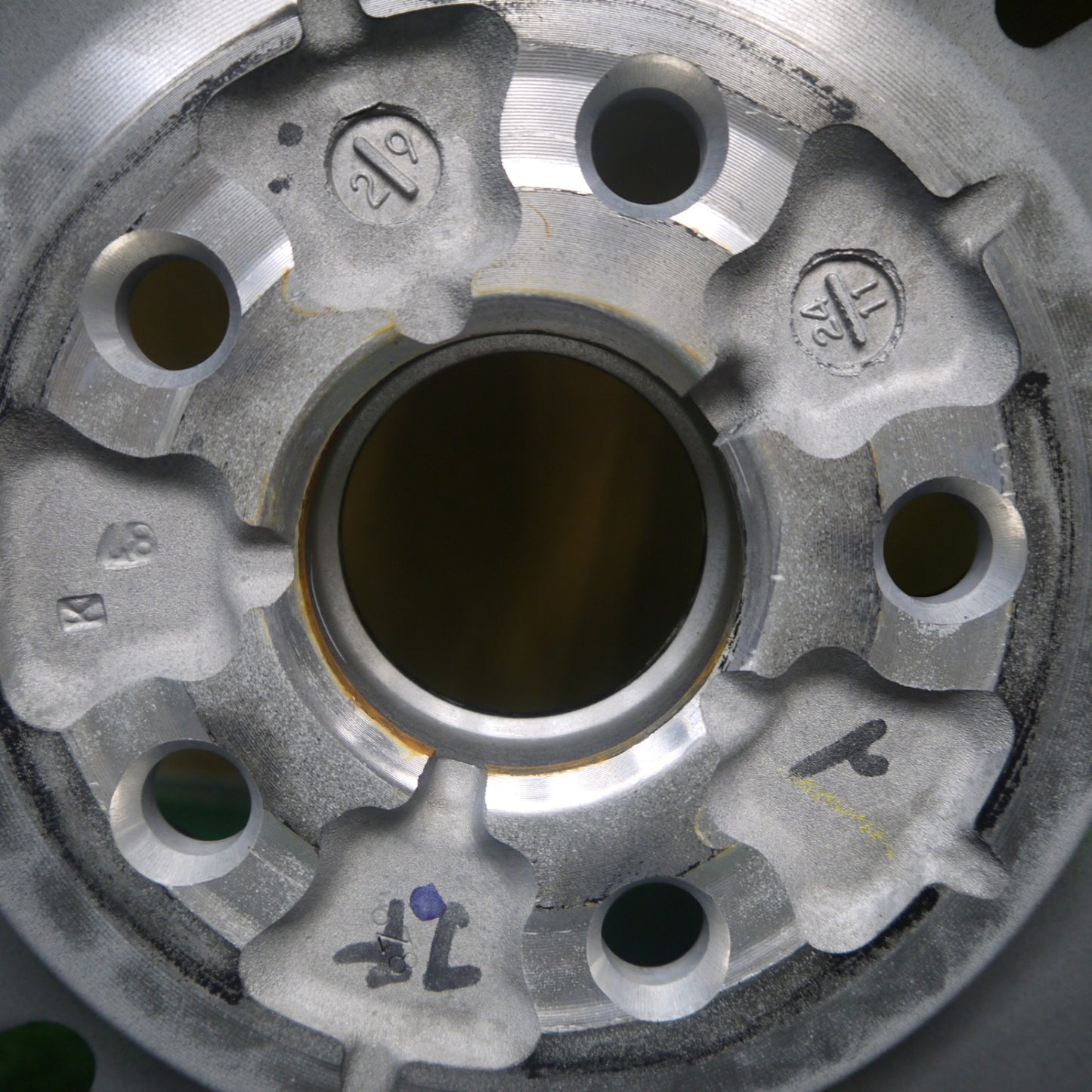 キレイ★トヨタ クラウン スポーツ Z 純正 ホイール 21インチ 21×8.5J PCD114.3/5H★6010603Hホ