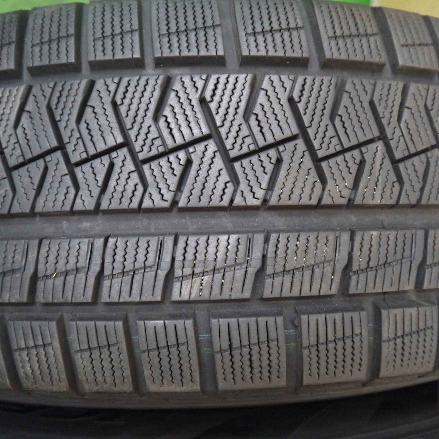 バリ溝!キレイ!8.5分★マツダ CX-5 純正 225/65R17 スタッドレス ピレリ アイスアシンメトリコ プラス 17インチ CX5 PCD114.3/5H★5040906Hス